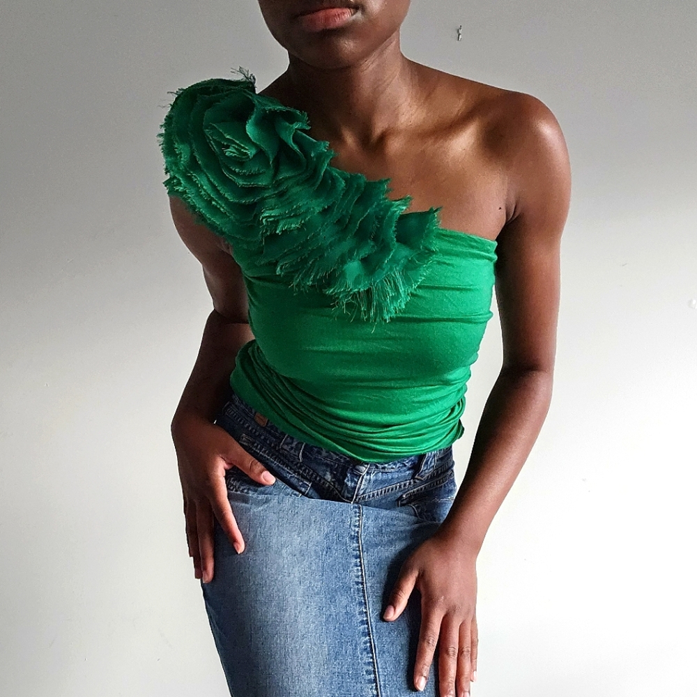 Vintage assymtrical Rossette top